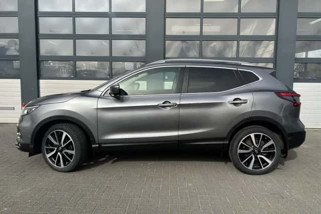 Nissan Qashqai (2019) thumbnail 3