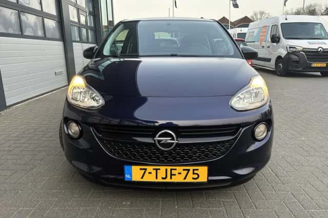 Opel Adam (2014) thumbnail 2