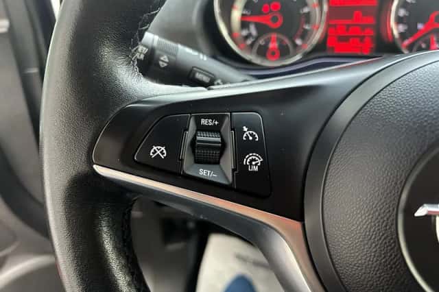 Opel Adam (2014) thumbnail 13