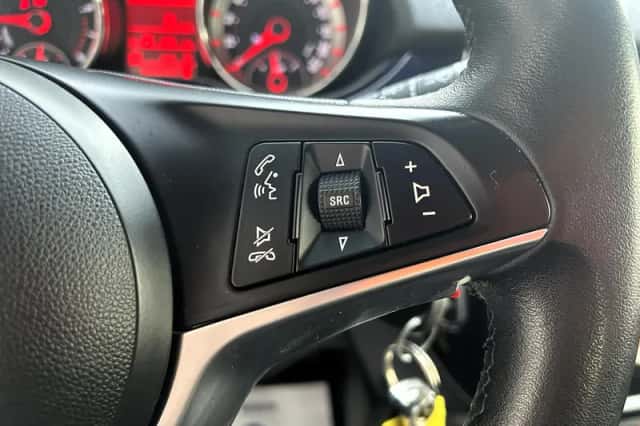 Opel Adam (2014) thumbnail 14