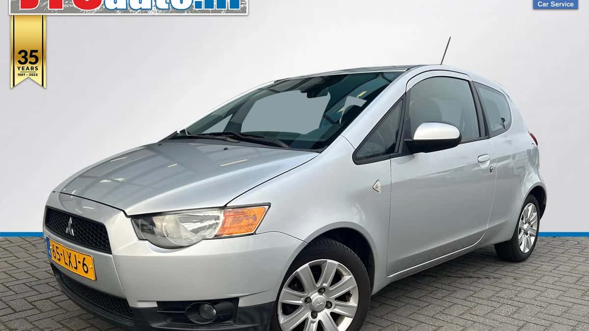 Mitsubishi Colt — foto 1