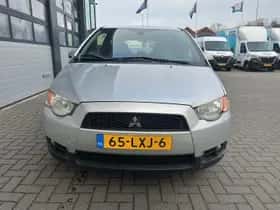 Mitsubishi Colt thumbnail 2
