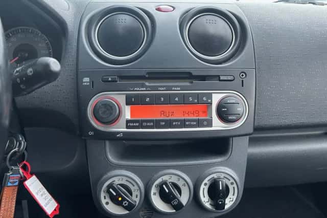 Mitsubishi Colt (2010) thumbnail 12