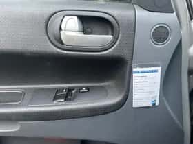Mitsubishi Colt (2010) thumbnail 17