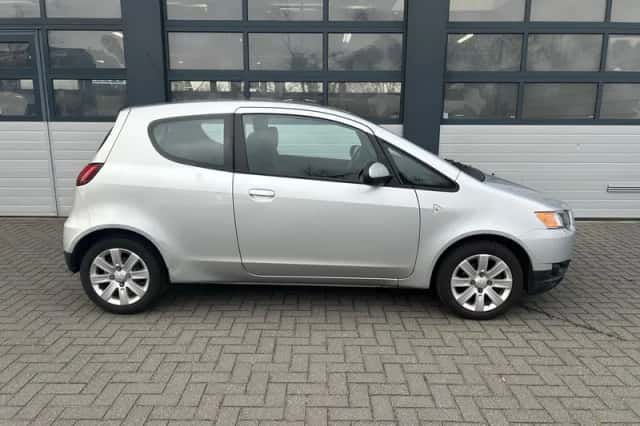 Mitsubishi Colt (2010) thumbnail 8