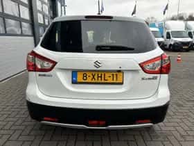 Suzuki S-Cross (2014) thumbnail 7