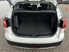 Suzuki S-Cross (2014) thumbnail 8