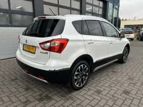 Suzuki S-Cross (2014) thumbnail 9
