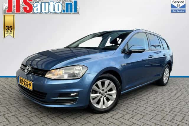 Volkswagen Golf (2016) thumbnail 1