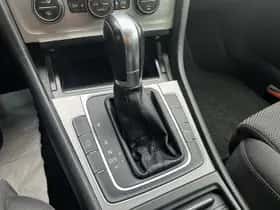 Volkswagen Golf (2016) thumbnail 25