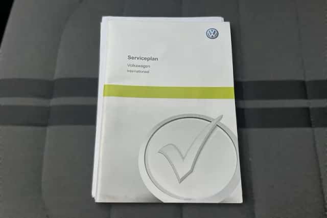 Volkswagen Golf (2016) thumbnail 27