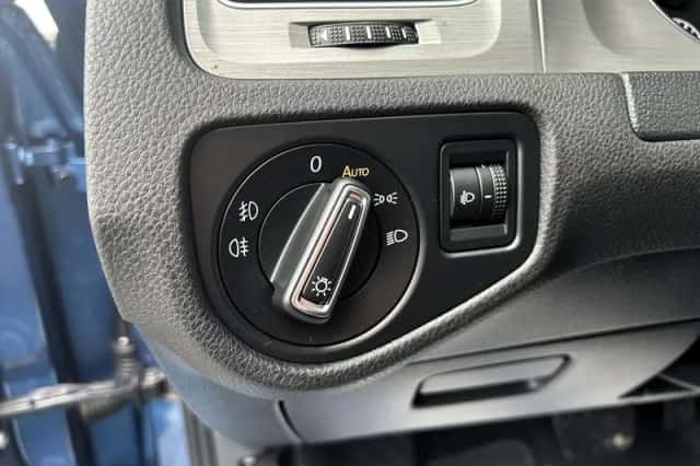 Volkswagen Golf (2016) thumbnail 7