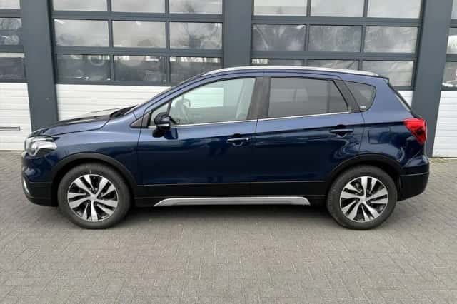 Suzuki S-Cross (2018) thumbnail 3