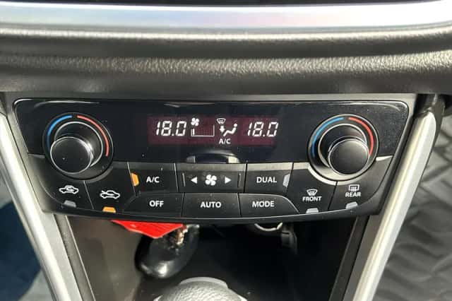 Suzuki S-Cross (2018) thumbnail 21