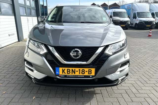 Nissan Qashqai (2019) thumbnail 2