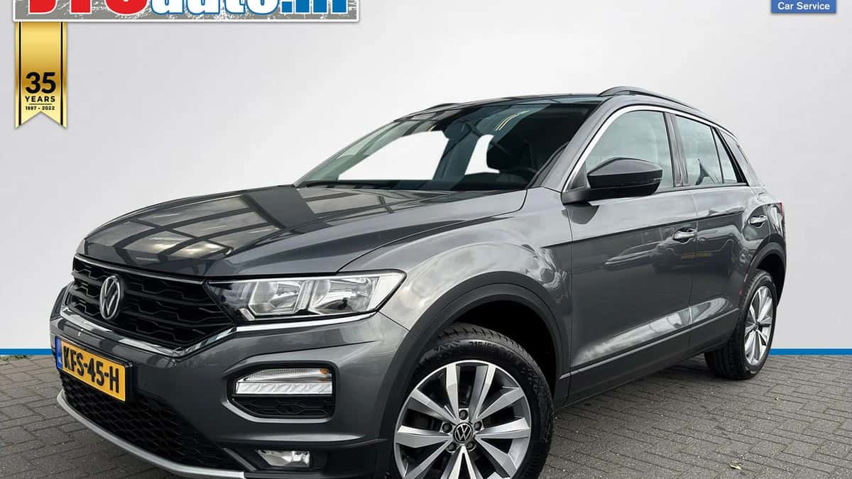 Volkswagen T-Roc — foto 1