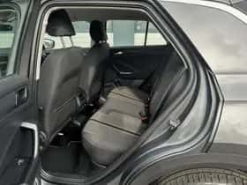 Volkswagen T-Roc thumbnail 7