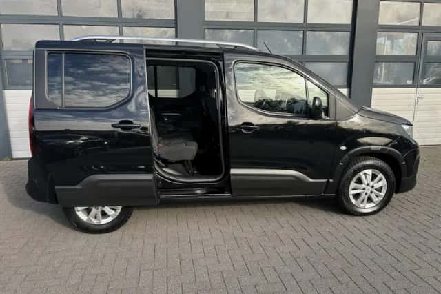 Peugeot Rifter (2021) thumbnail 11