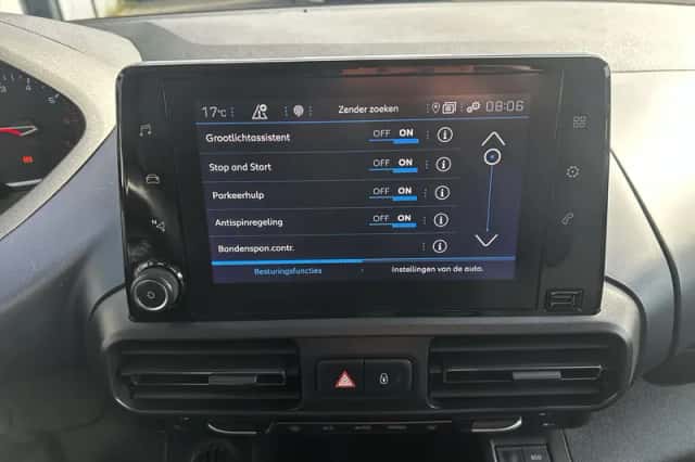 Peugeot Rifter (2021) thumbnail 20