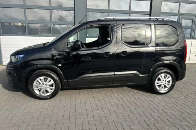 Peugeot Rifter (2021) thumbnail 3