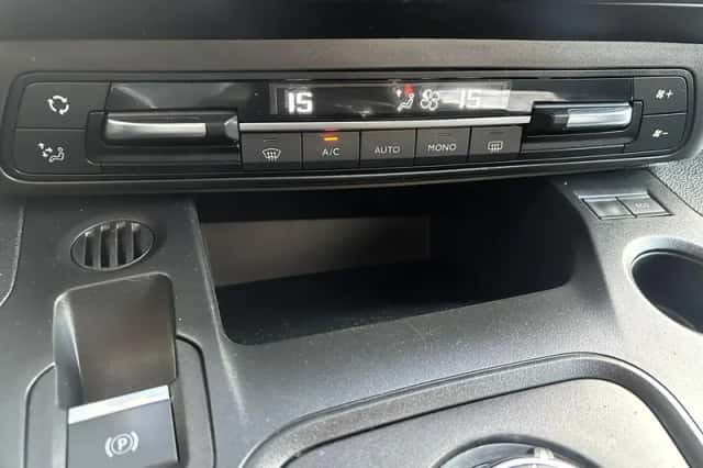 Peugeot Rifter (2021) thumbnail 22