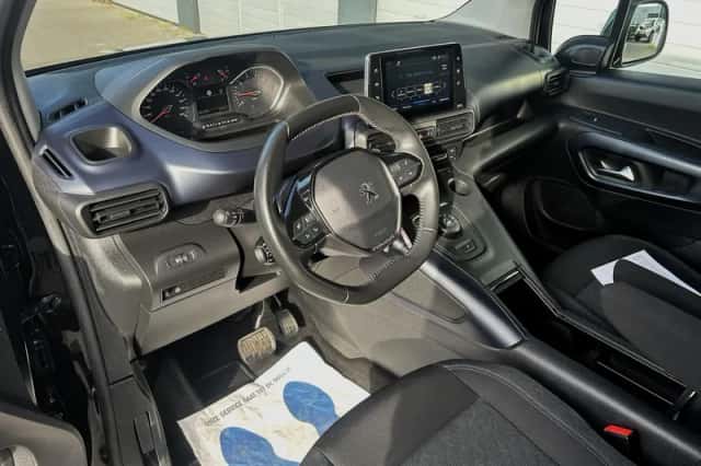 Peugeot Rifter (2021) thumbnail 5