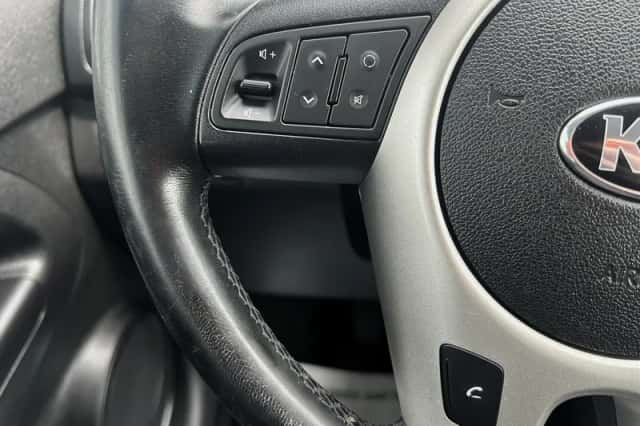 Kia Venga (2016) thumbnail 14