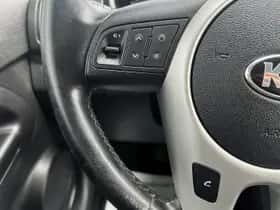 Kia Venga (2016) thumbnail 14