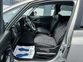 Kia Venga (2016) thumbnail 4