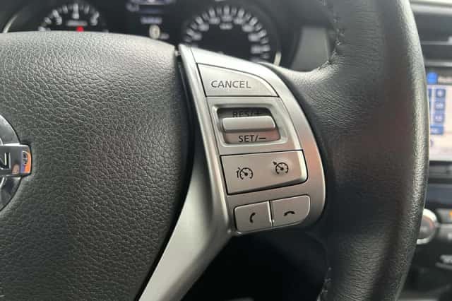 Nissan X-Trail (2016) thumbnail 16