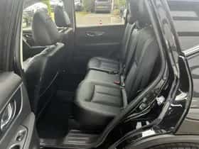 Nissan X-Trail (2016) thumbnail 8