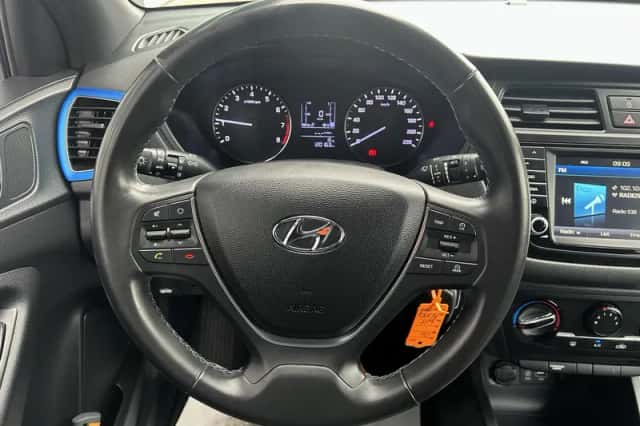 Hyundai i20 (2016) thumbnail 12