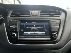 Hyundai i20 (2016) thumbnail 19