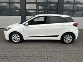 Hyundai i20 (2016) thumbnail 3
