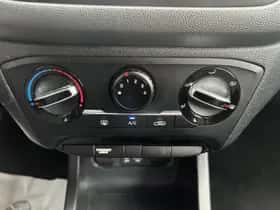 Hyundai i20 (2016) thumbnail 23