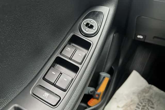 Hyundai i20 (2016) thumbnail 5