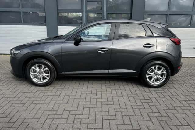 Mazda CX-3 (2017) thumbnail 3