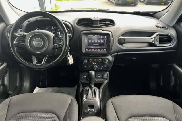 Jeep Renegade (2021) thumbnail 11