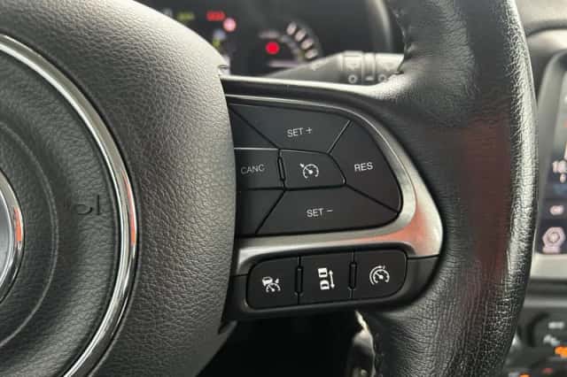 Jeep Renegade (2021) thumbnail 14