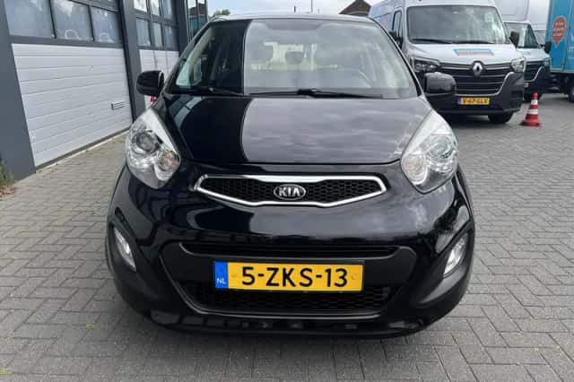 Kia Picanto (2015) thumbnail 2