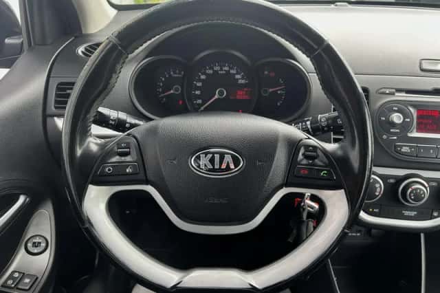 Kia Picanto (2015) thumbnail 12