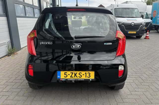 Kia Picanto (2015) thumbnail 7