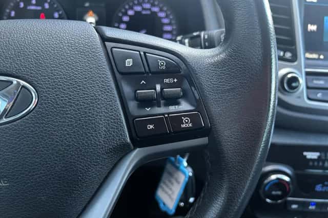 Hyundai Tucson (2018) thumbnail 11