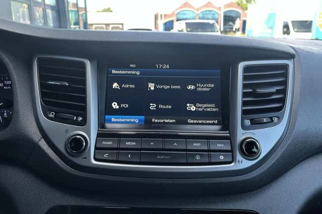 Hyundai Tucson (2018) thumbnail 15