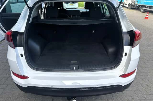 Hyundai Tucson (2018) thumbnail 7