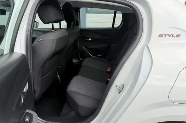 Peugeot 208 (2025) thumbnail 5