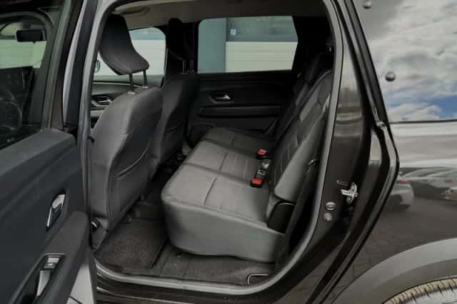Dacia Jogger (2022) thumbnail 5