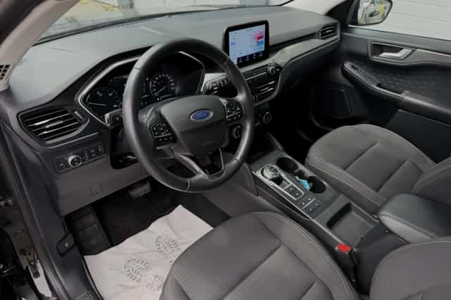 Ford Kuga (2020) thumbnail 6