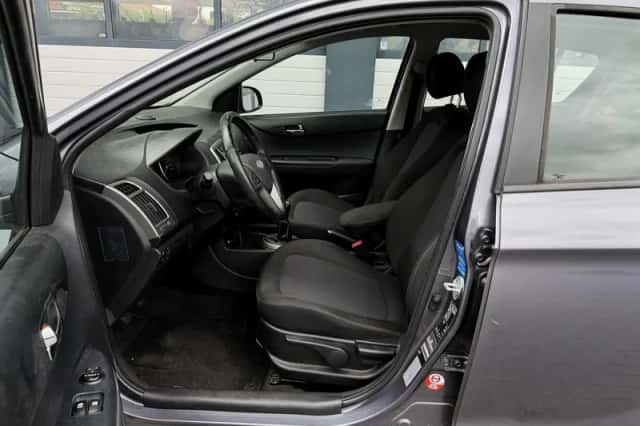 Hyundai i20 (2014) thumbnail 4