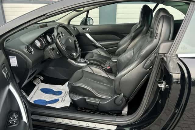 Peugeot 308 (2010) thumbnail 4